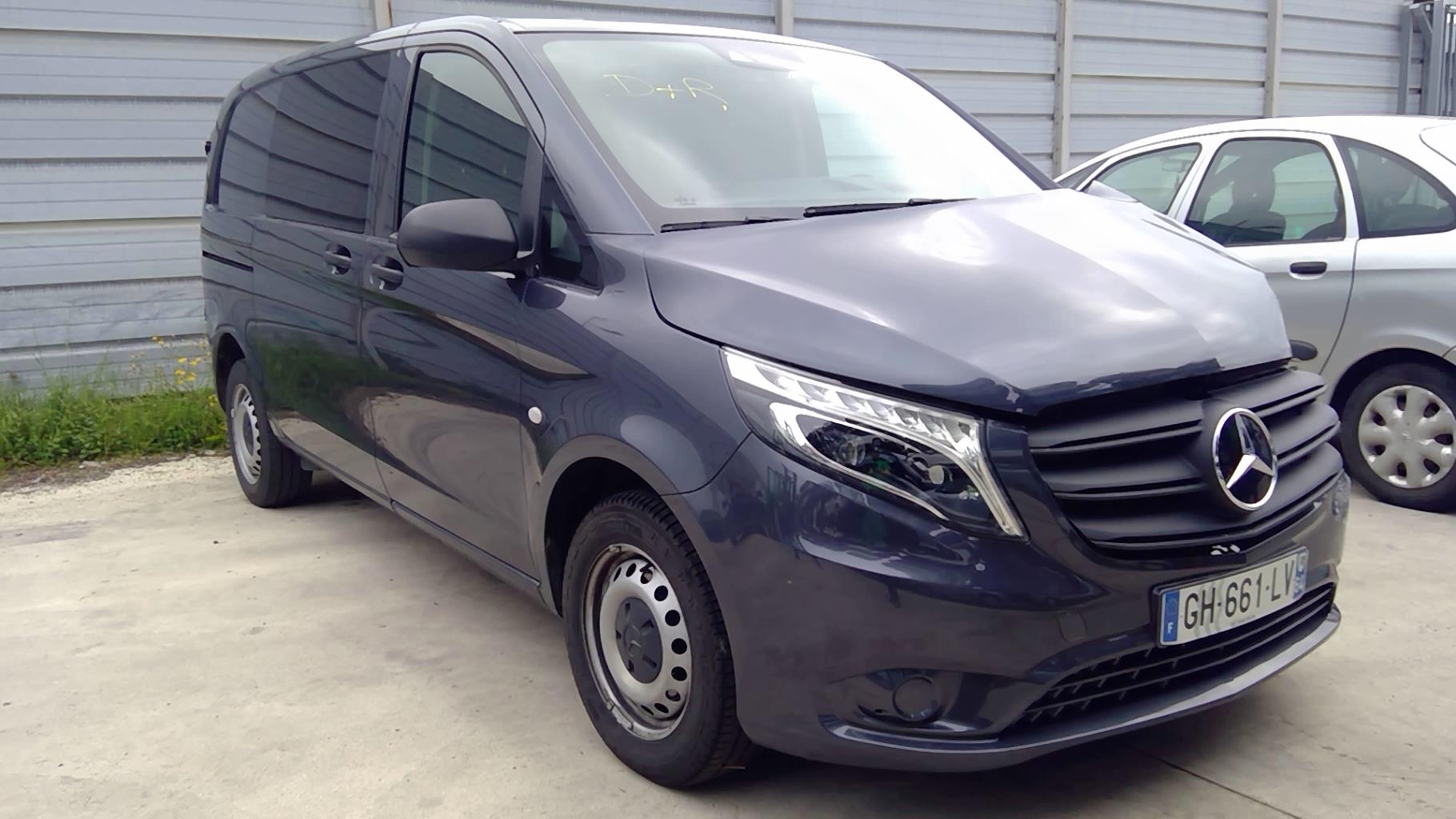 Image MERCEDES VITO 447