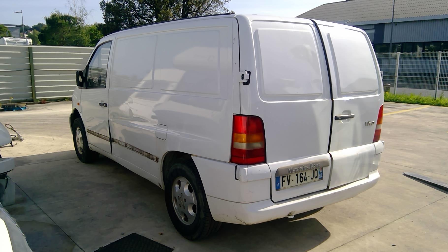Image MERCEDES VITO 638