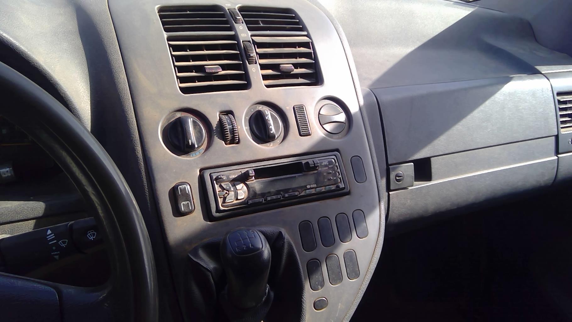 Image MERCEDES VITO 638