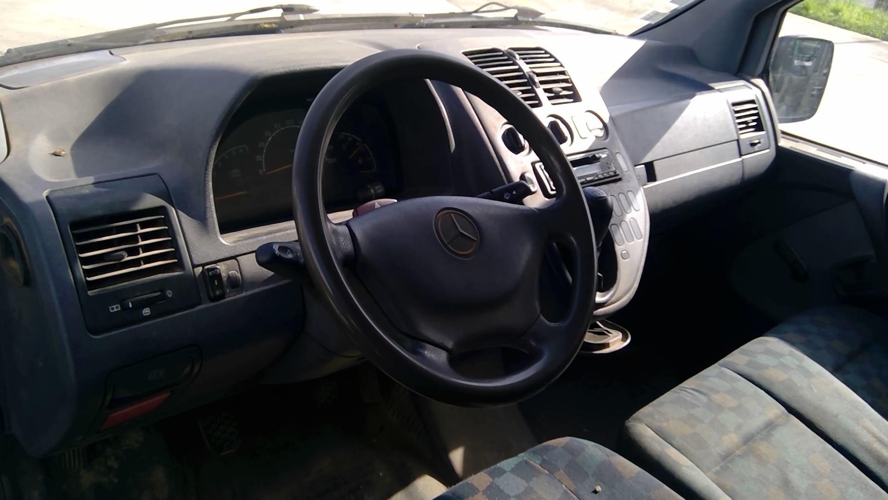 Image MERCEDES VITO 638
