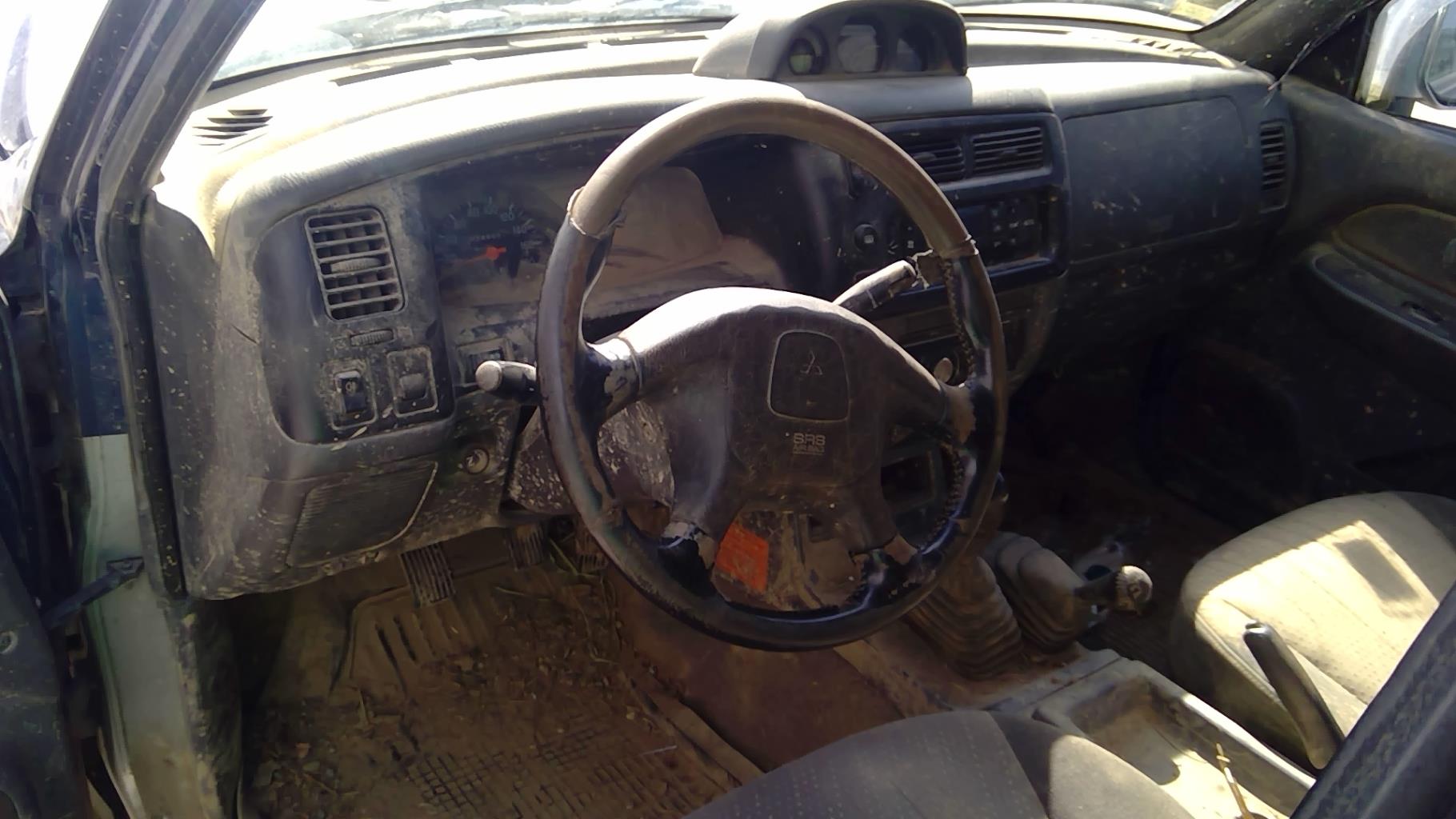 Image MITSUBISHI L 200 2