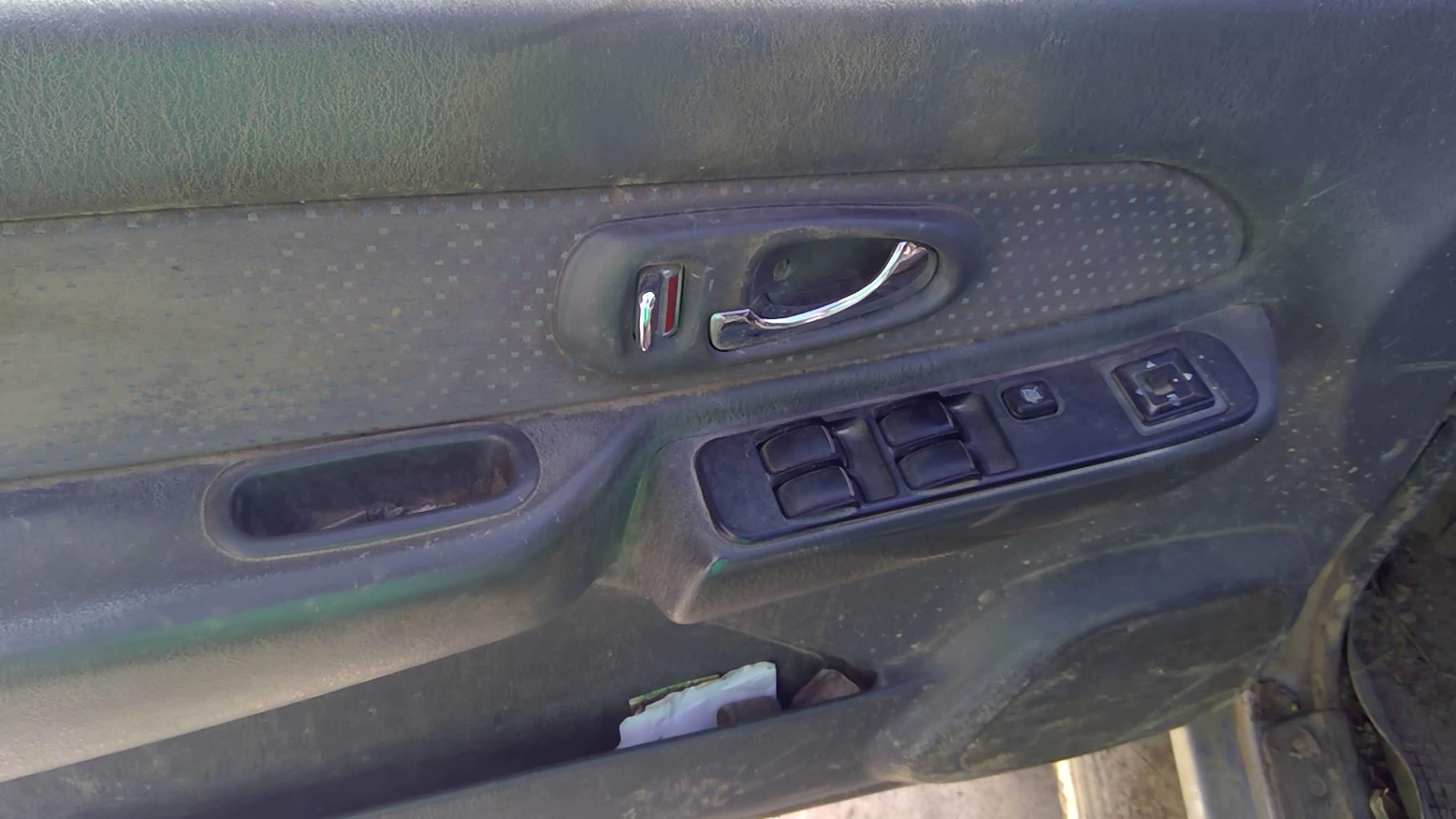 Image MITSUBISHI L 200 2