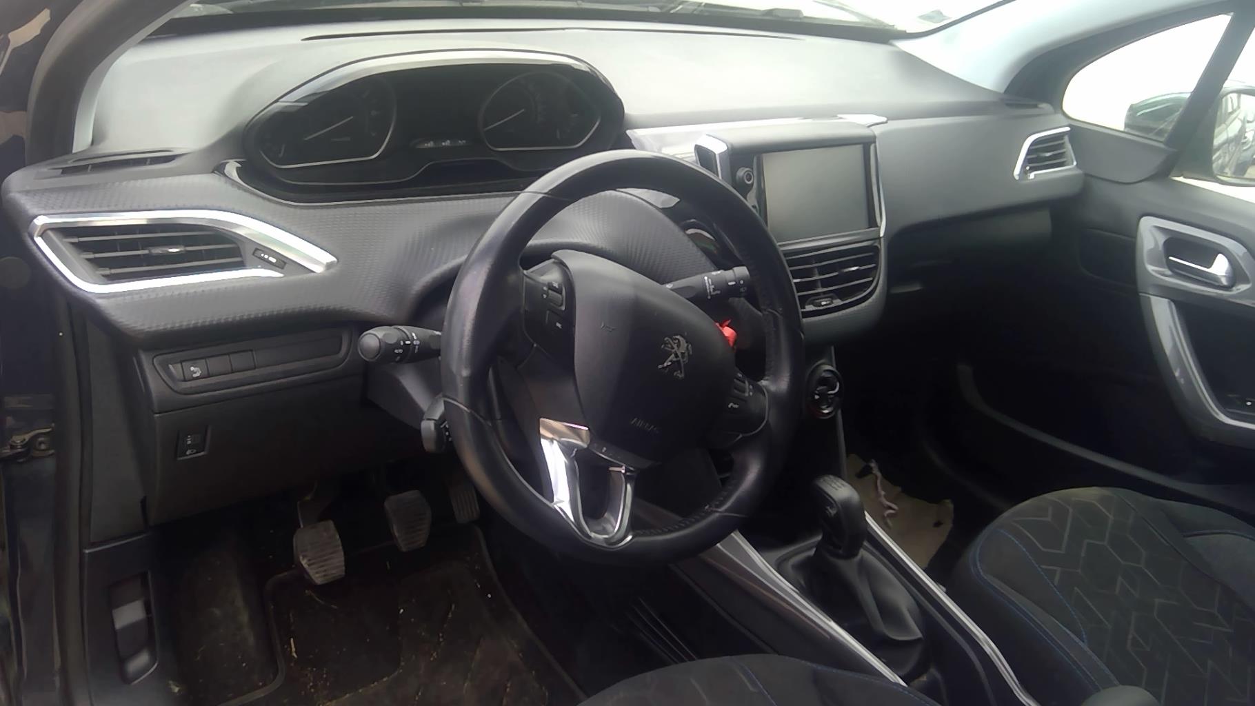 Image PEUGEOT 2008 1