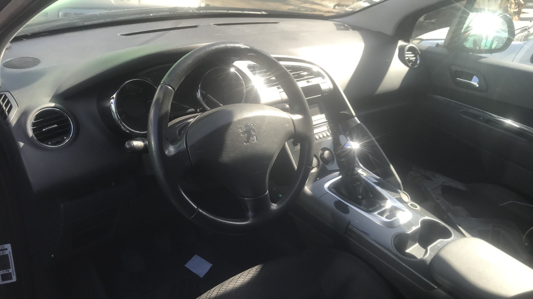 Image PEUGEOT 3008 1