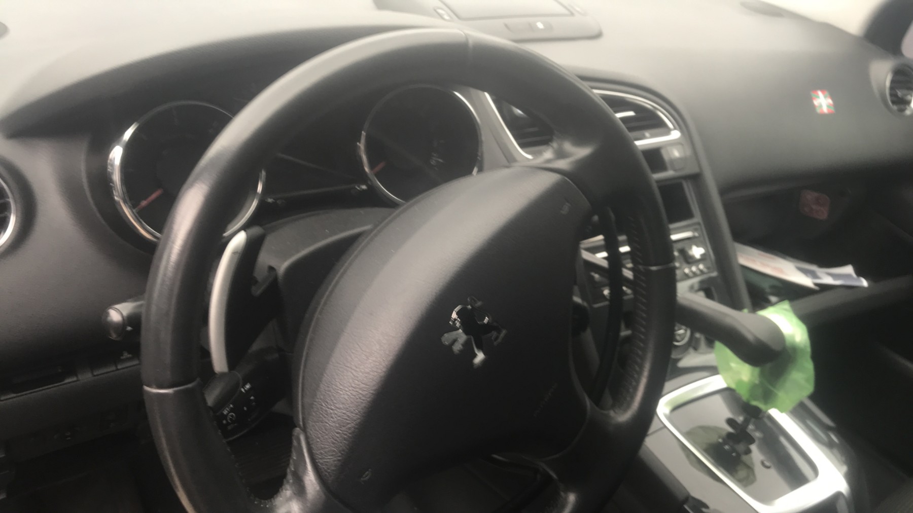 Image PEUGEOT 5008 1