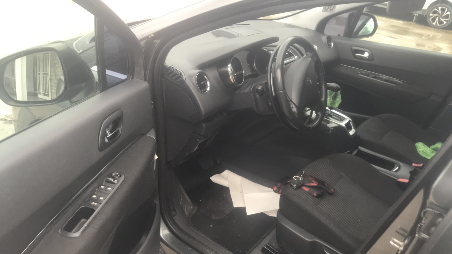 Image PEUGEOT 5008 1