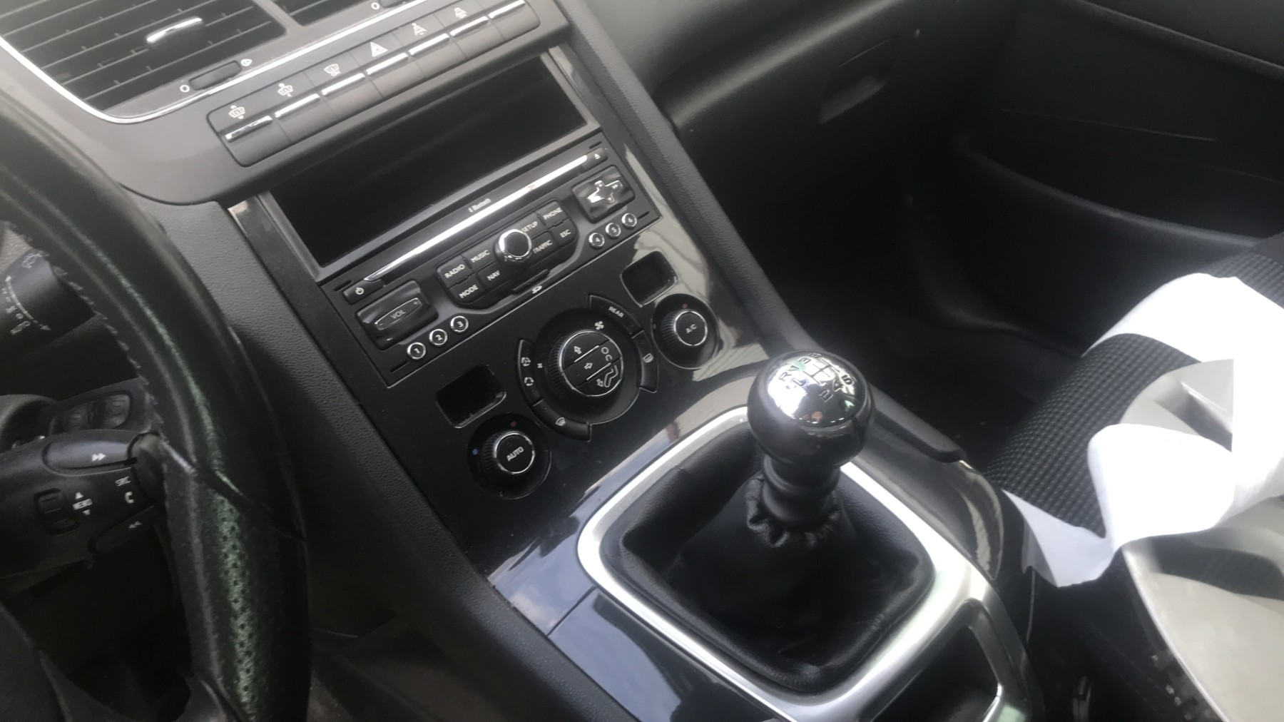 Image PEUGEOT 5008 1