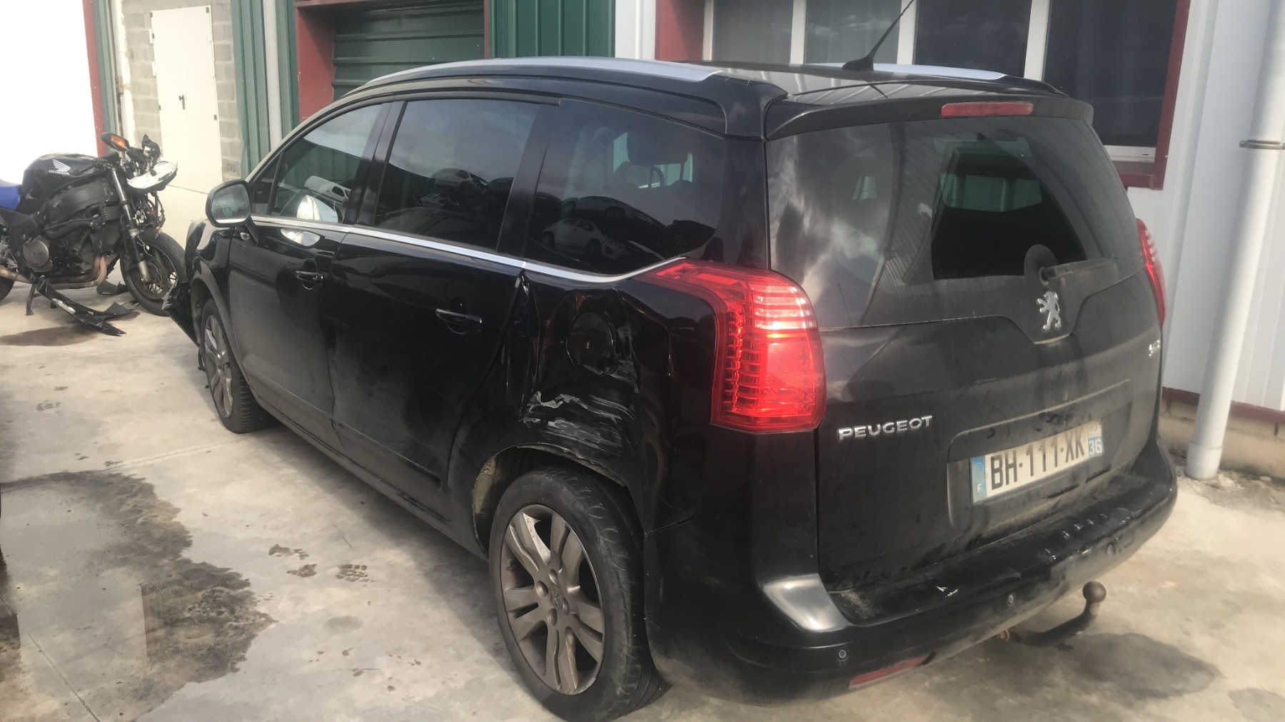 Image PEUGEOT 5008 1