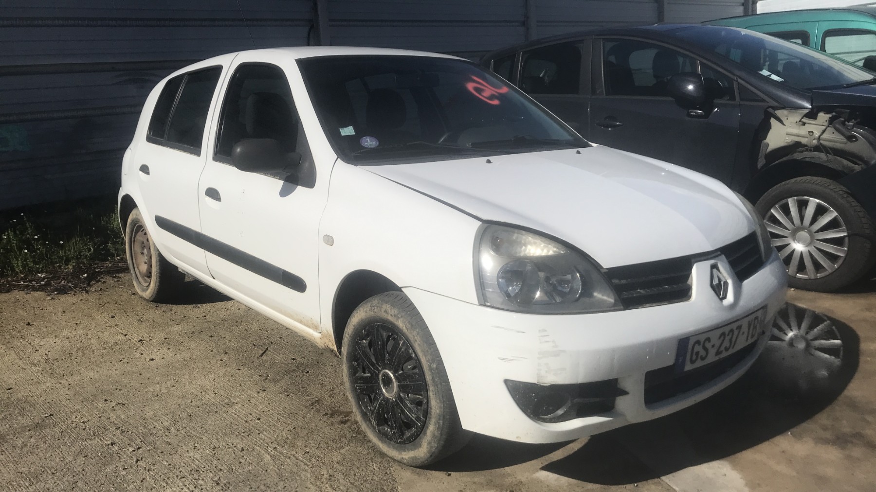 Image RENAULT CLIO 2