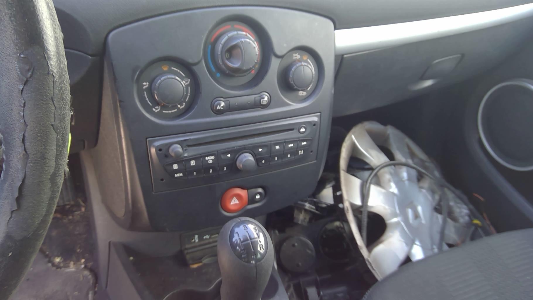 Image RENAULT CLIO 3