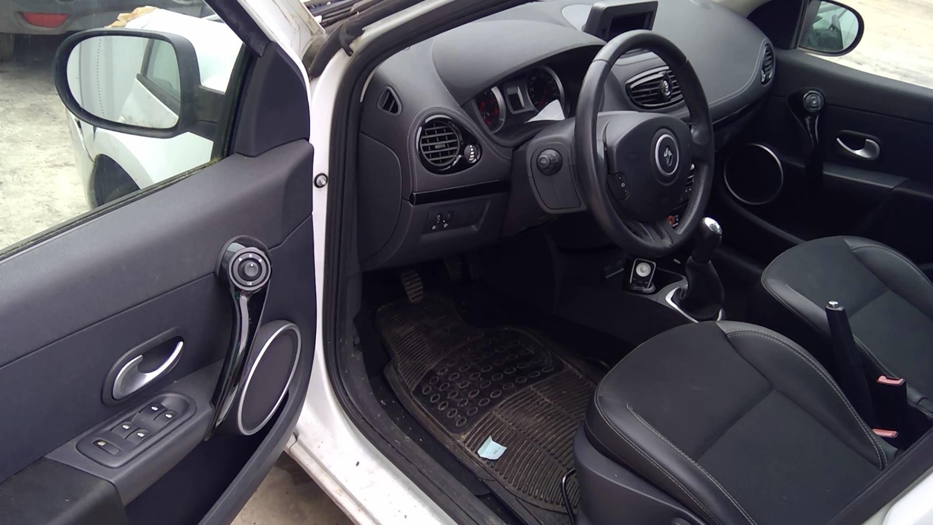 Image RENAULT CLIO 3