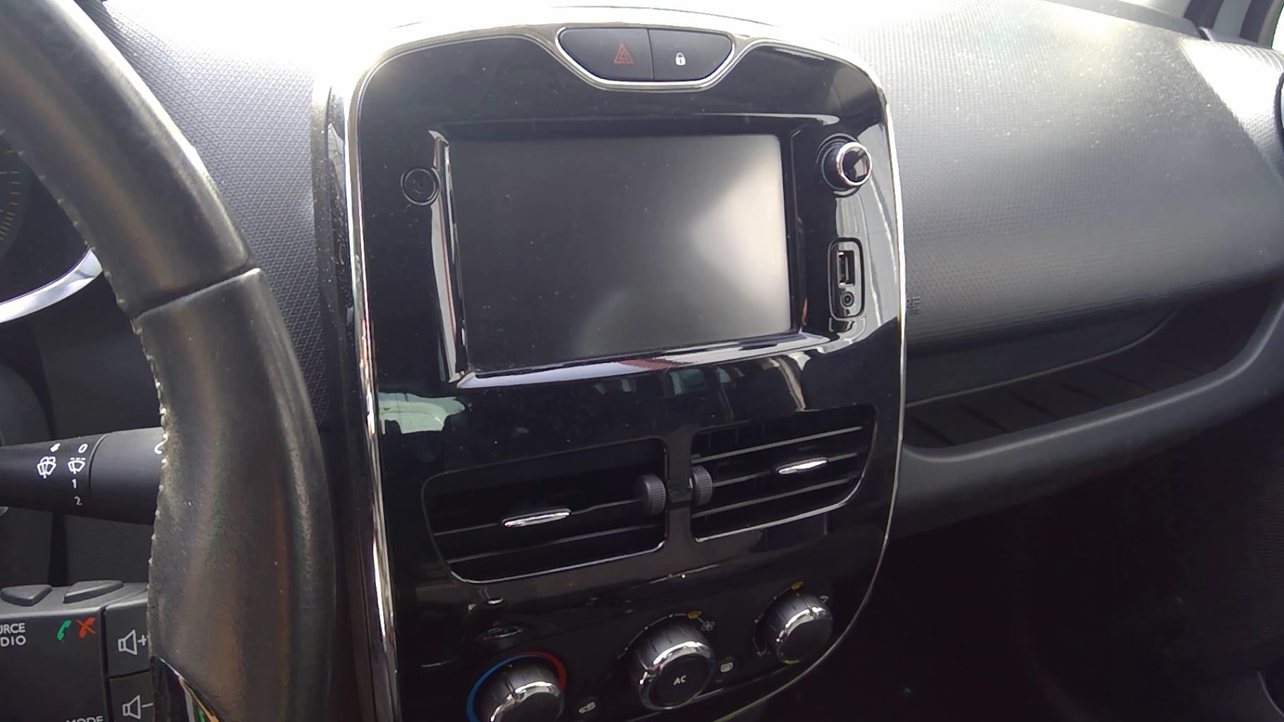 Image RENAULT CLIO 4