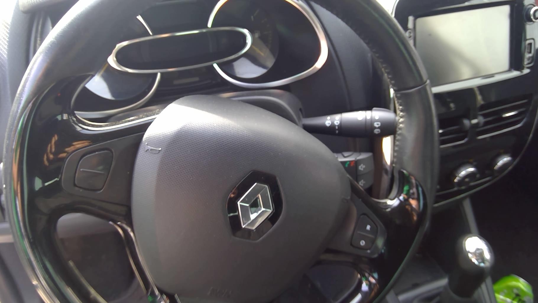 Image RENAULT CLIO 4