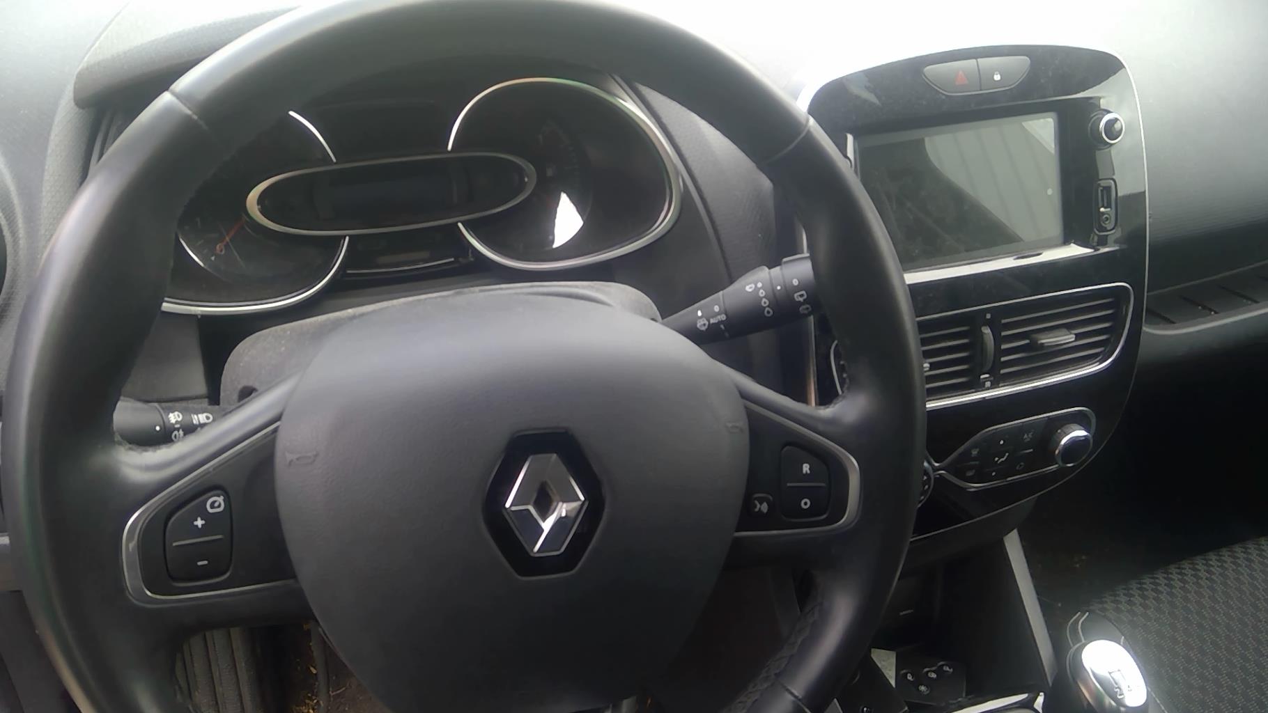 Image RENAULT CLIO 4