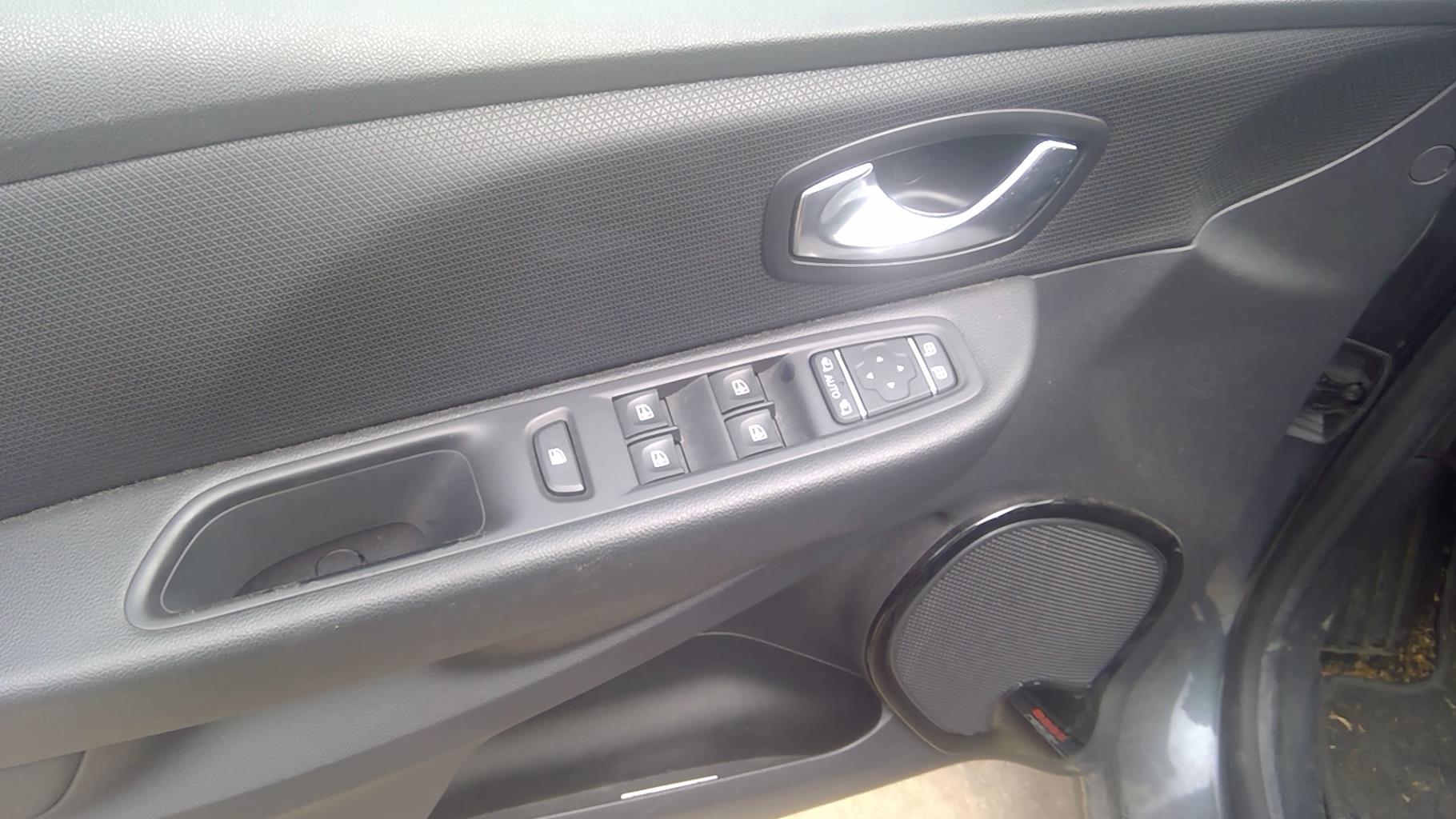 Image RENAULT CLIO 4