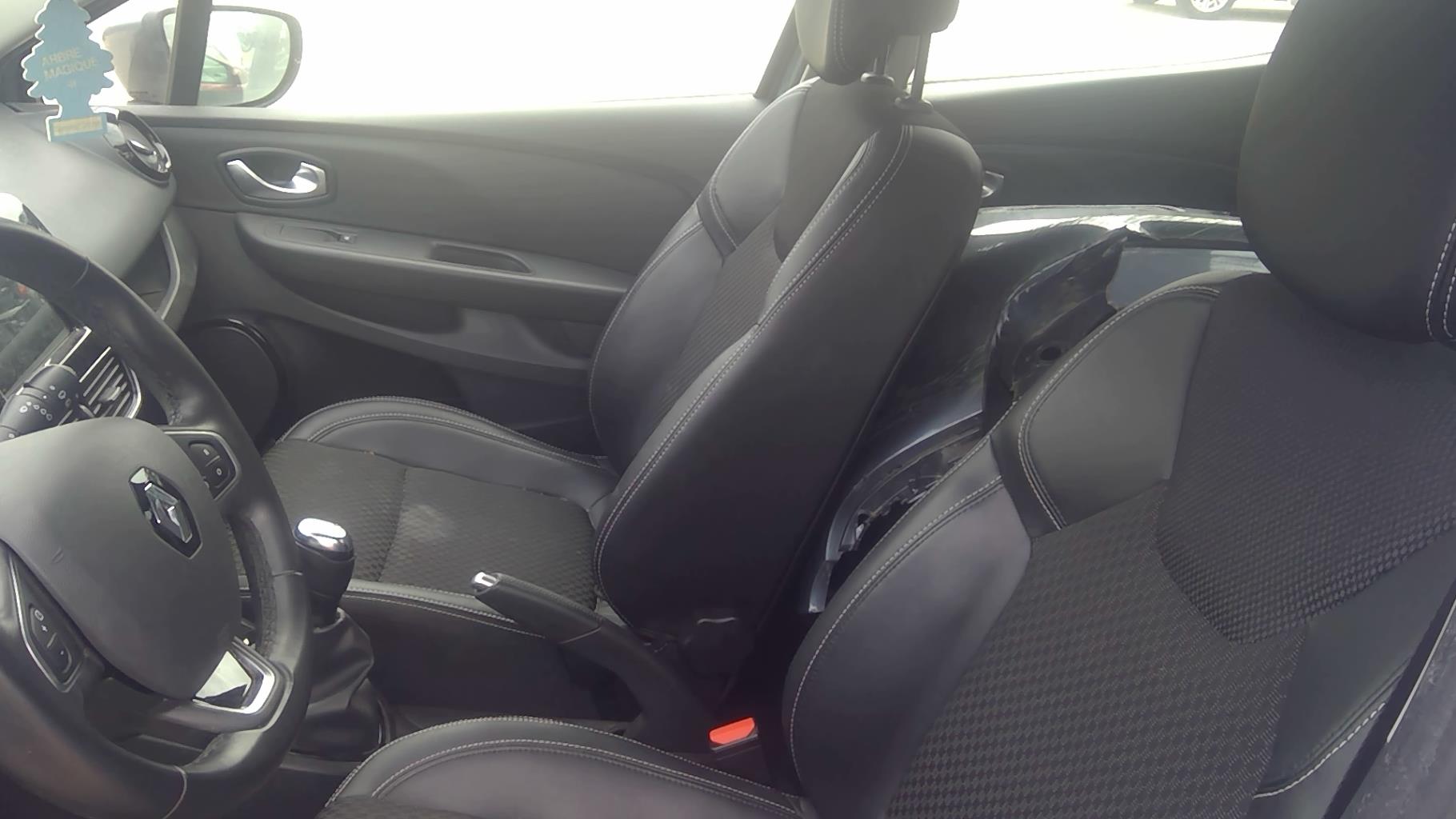 Image RENAULT CLIO 4