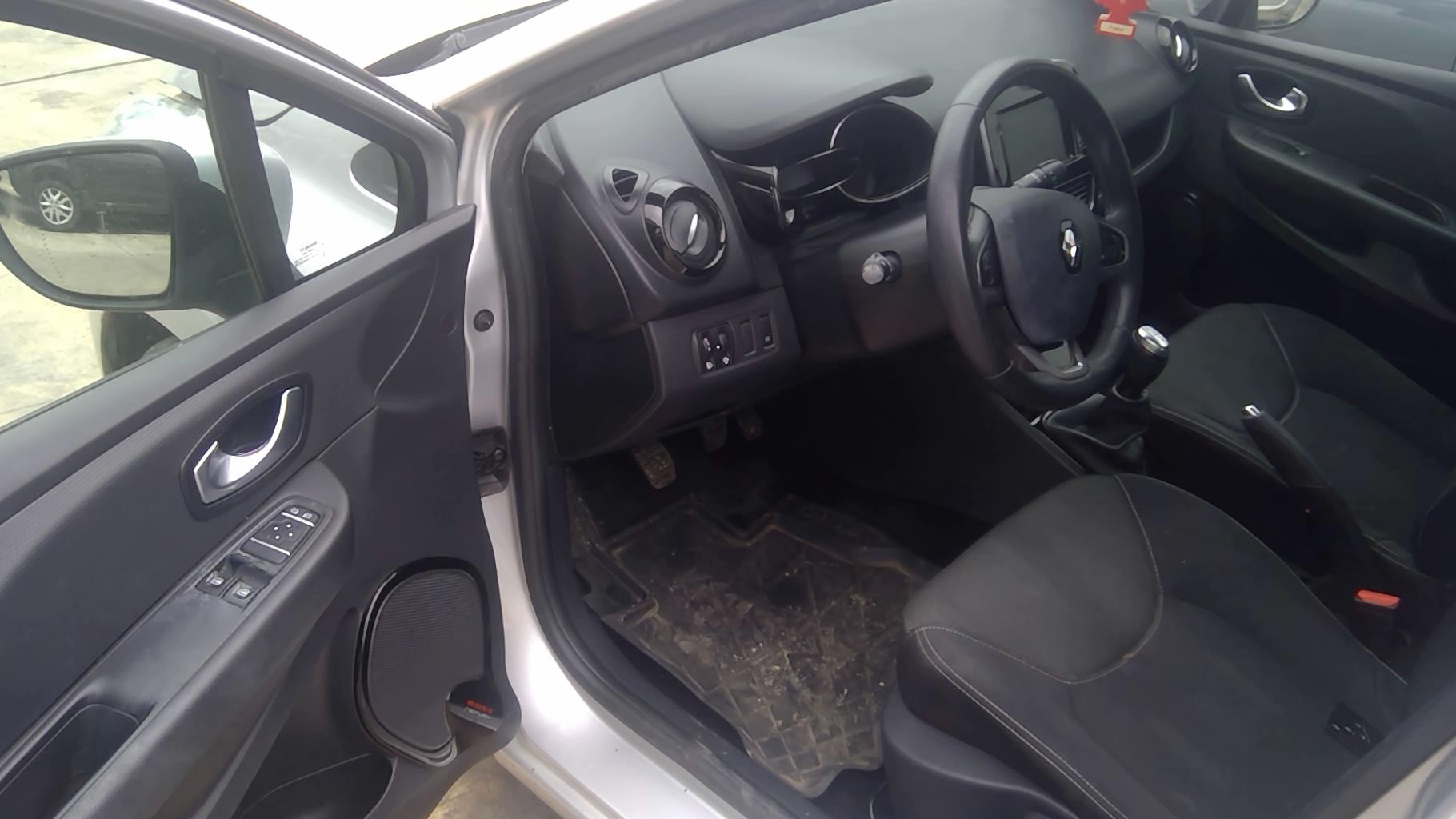 Image RENAULT CLIO 4