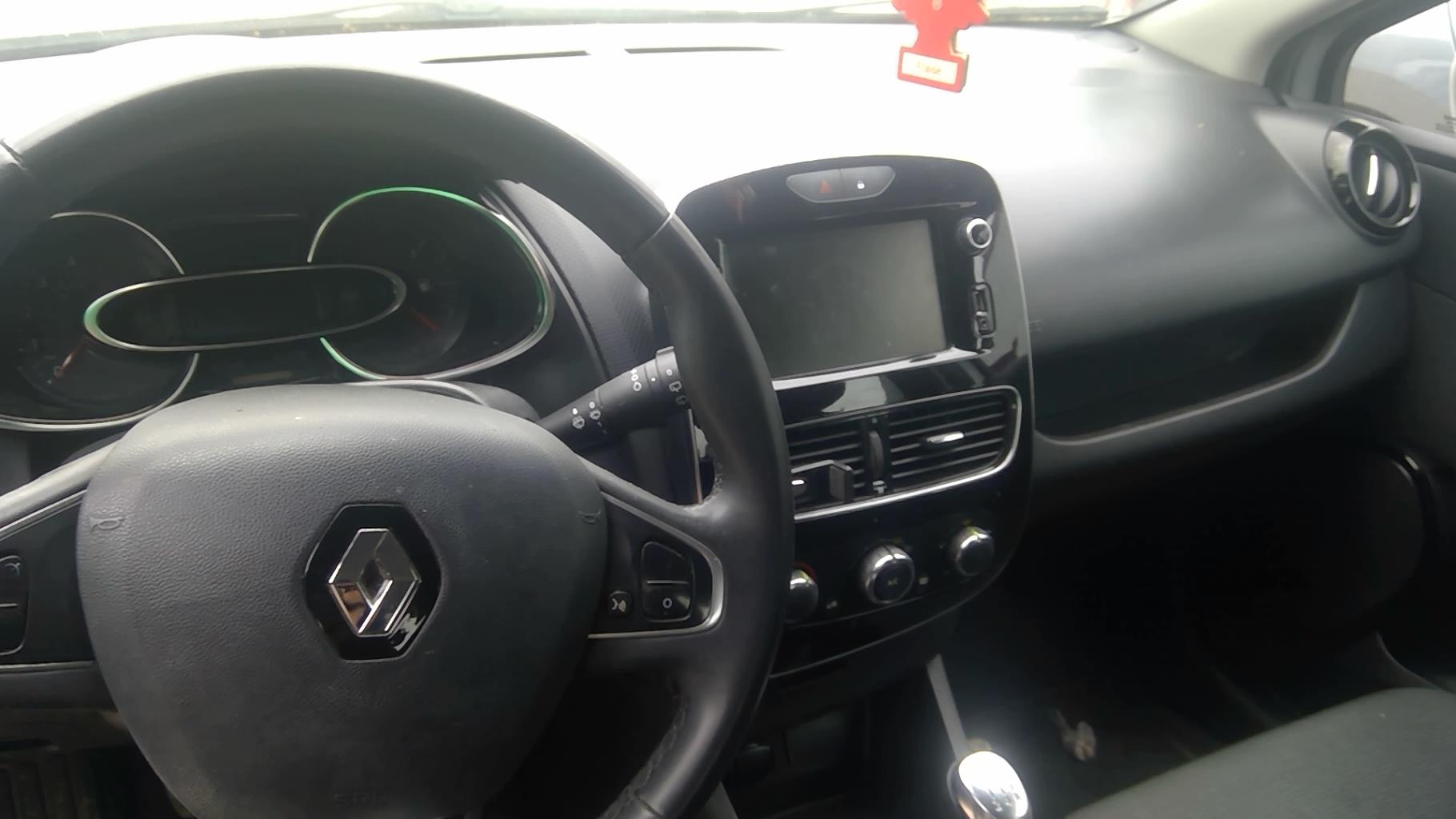 Image RENAULT CLIO 4