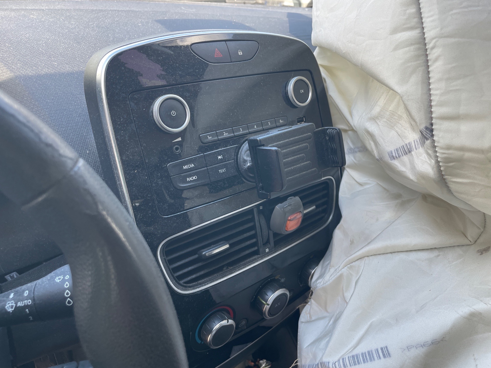 Image RENAULT CLIO 4