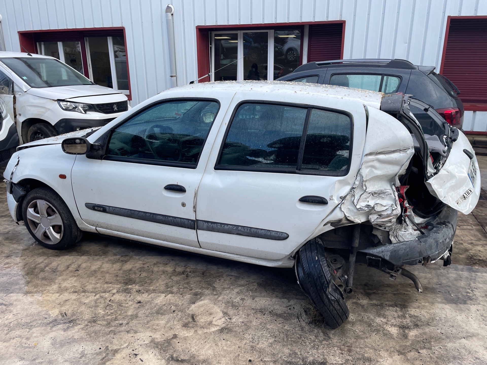 Image RENAULT CLIO 2