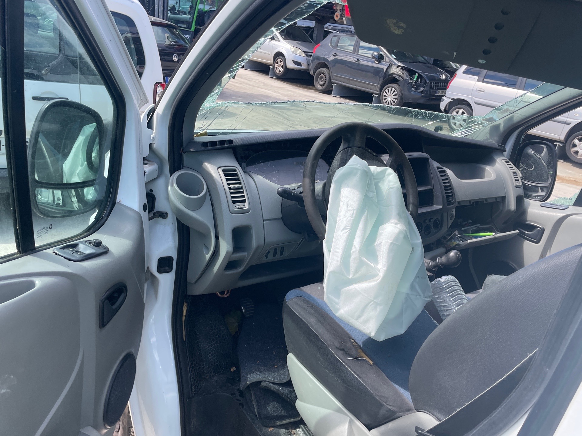 Image RENAULT TRAFIC 2