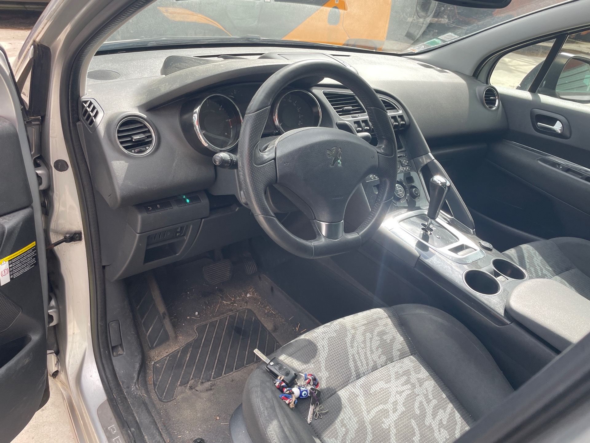 Image PEUGEOT 3008 1