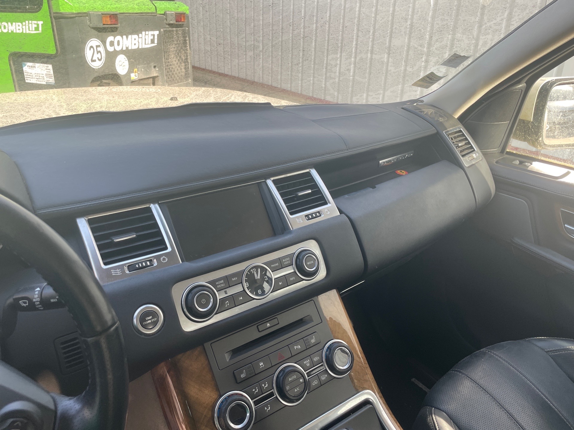 Image LAND ROVER RANGE ROVER 1 SPORT