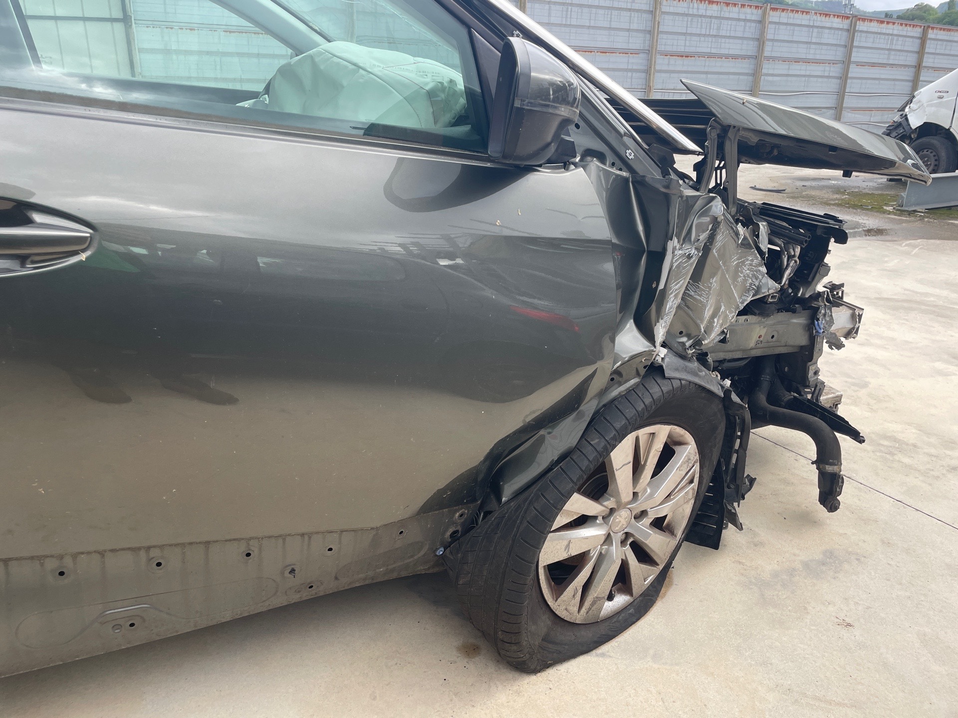 Image PEUGEOT 3008 2