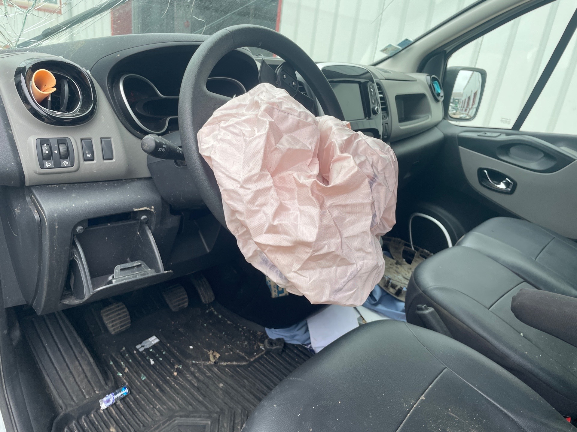 Image RENAULT TRAFIC 3 COURT