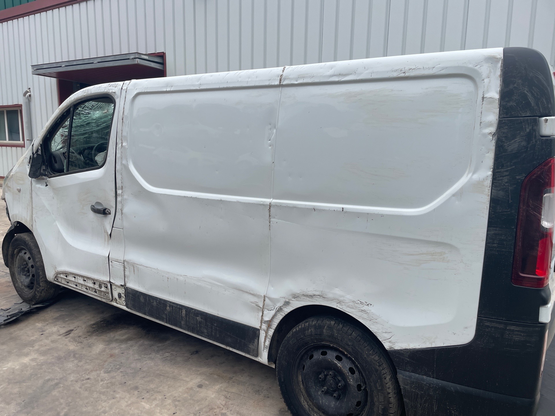 Image RENAULT TRAFIC 3 COURT