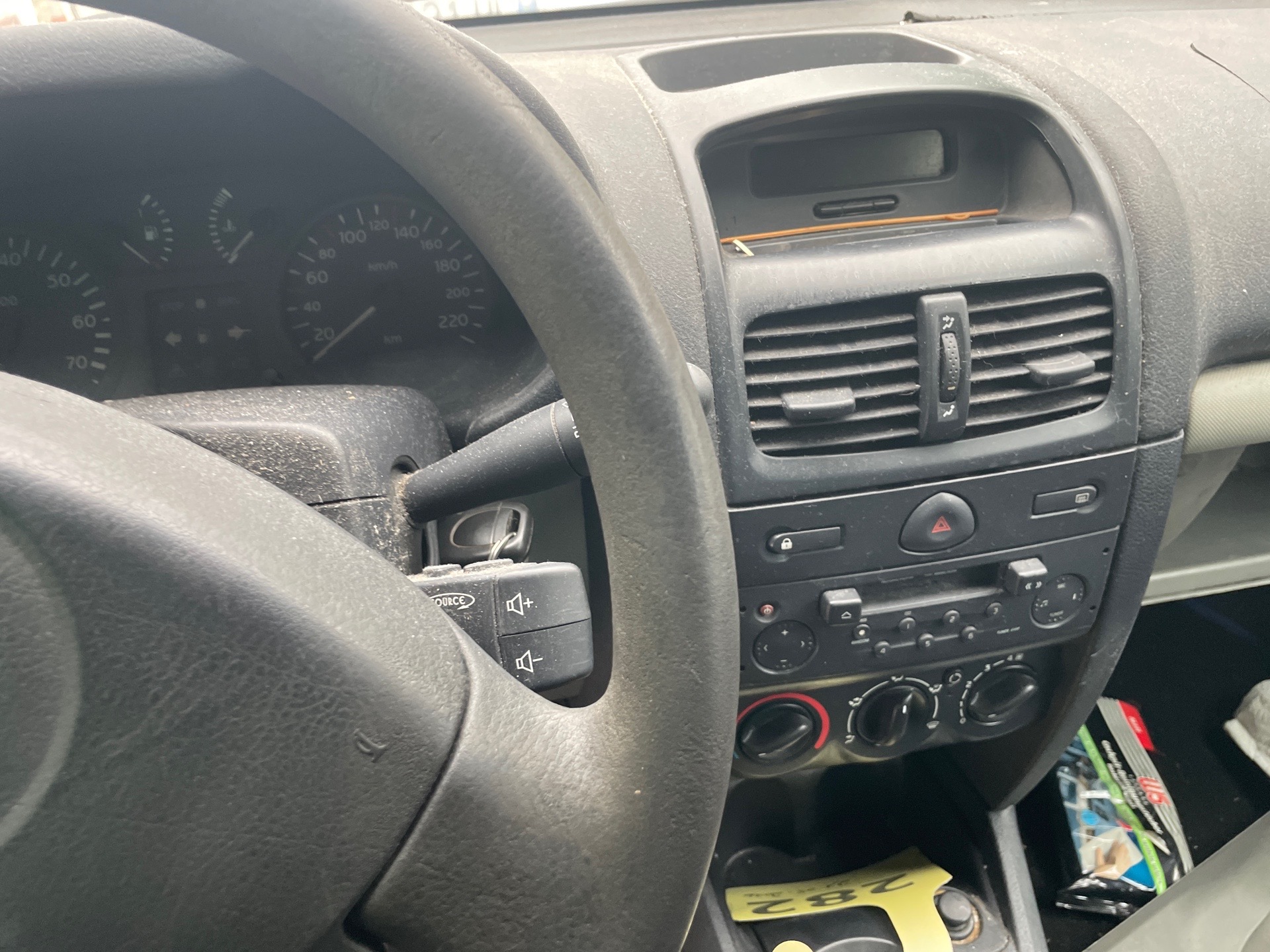 Image RENAULT CLIO 2