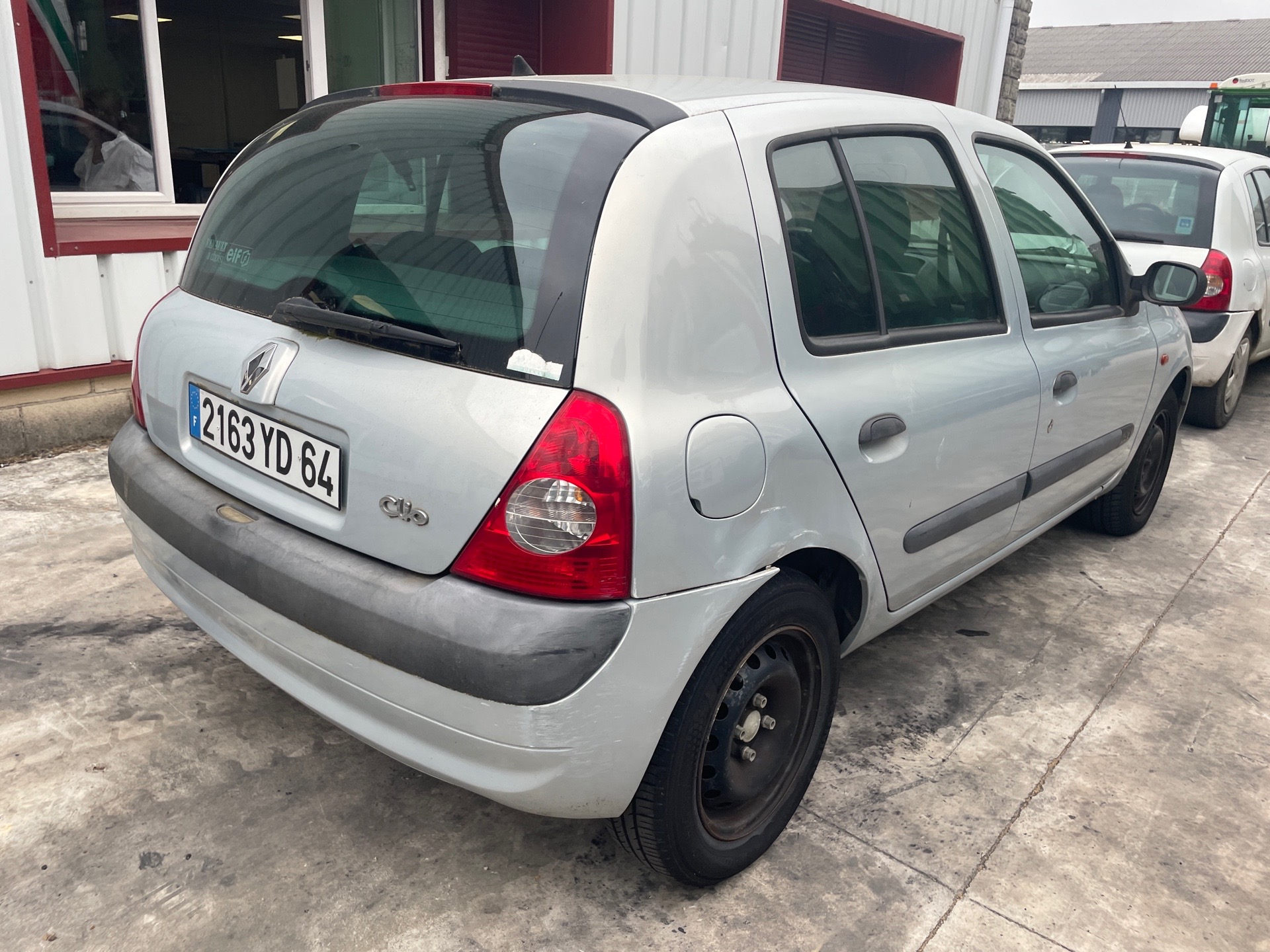 Image RENAULT CLIO 2