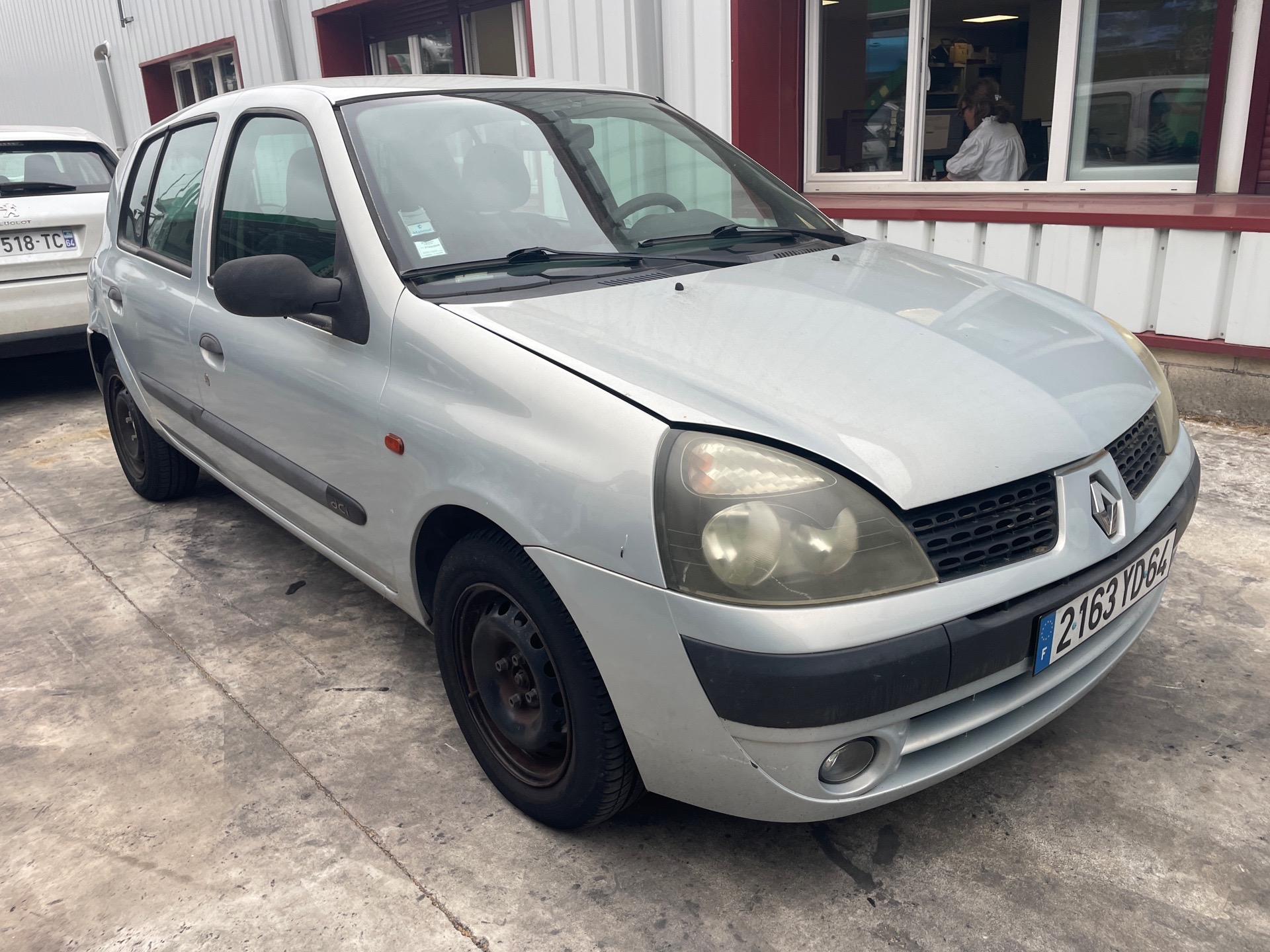 Image RENAULT CLIO 2