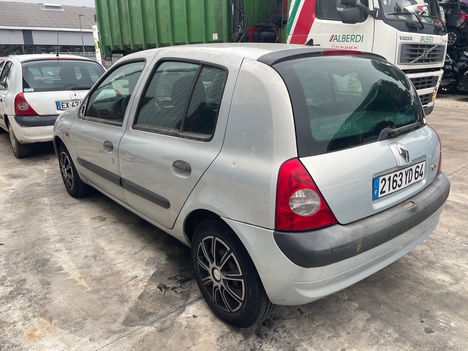 Image RENAULT CLIO 2