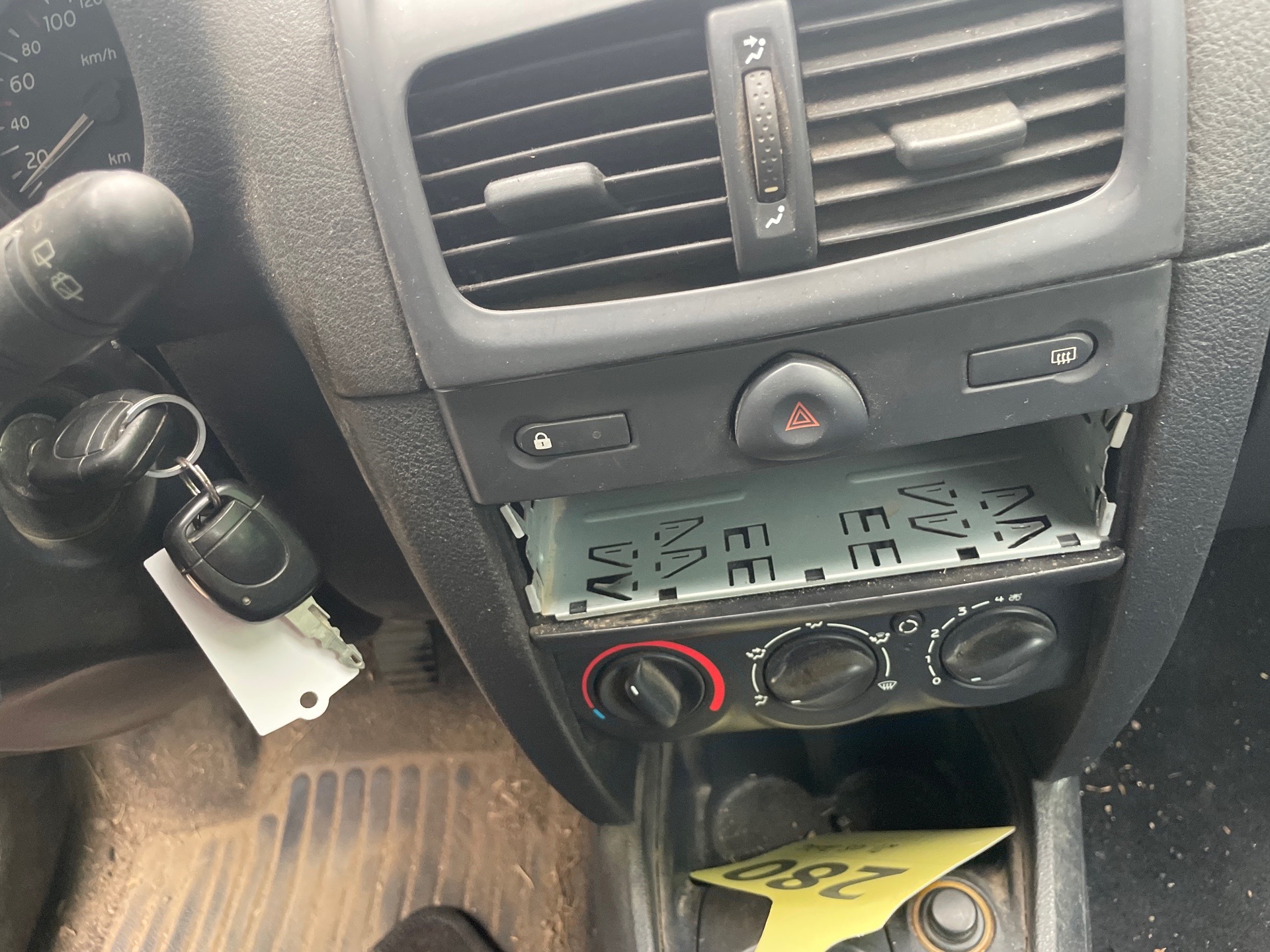 Image RENAULT CLIO 2
