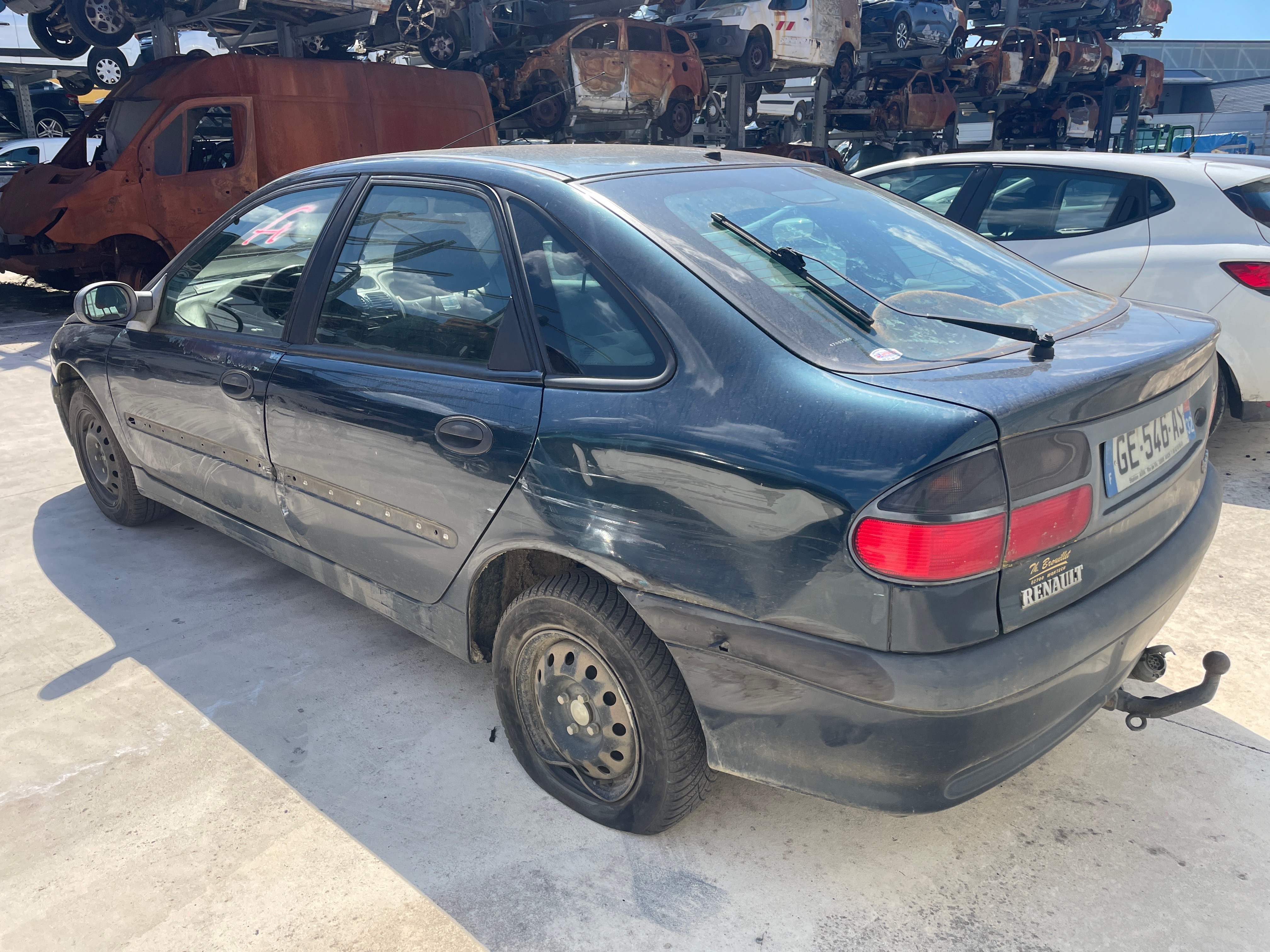 Image RENAULT LAGUNA 1