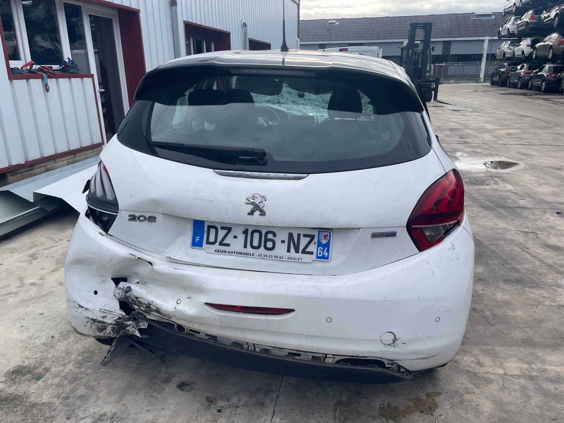Image PEUGEOT 208 1