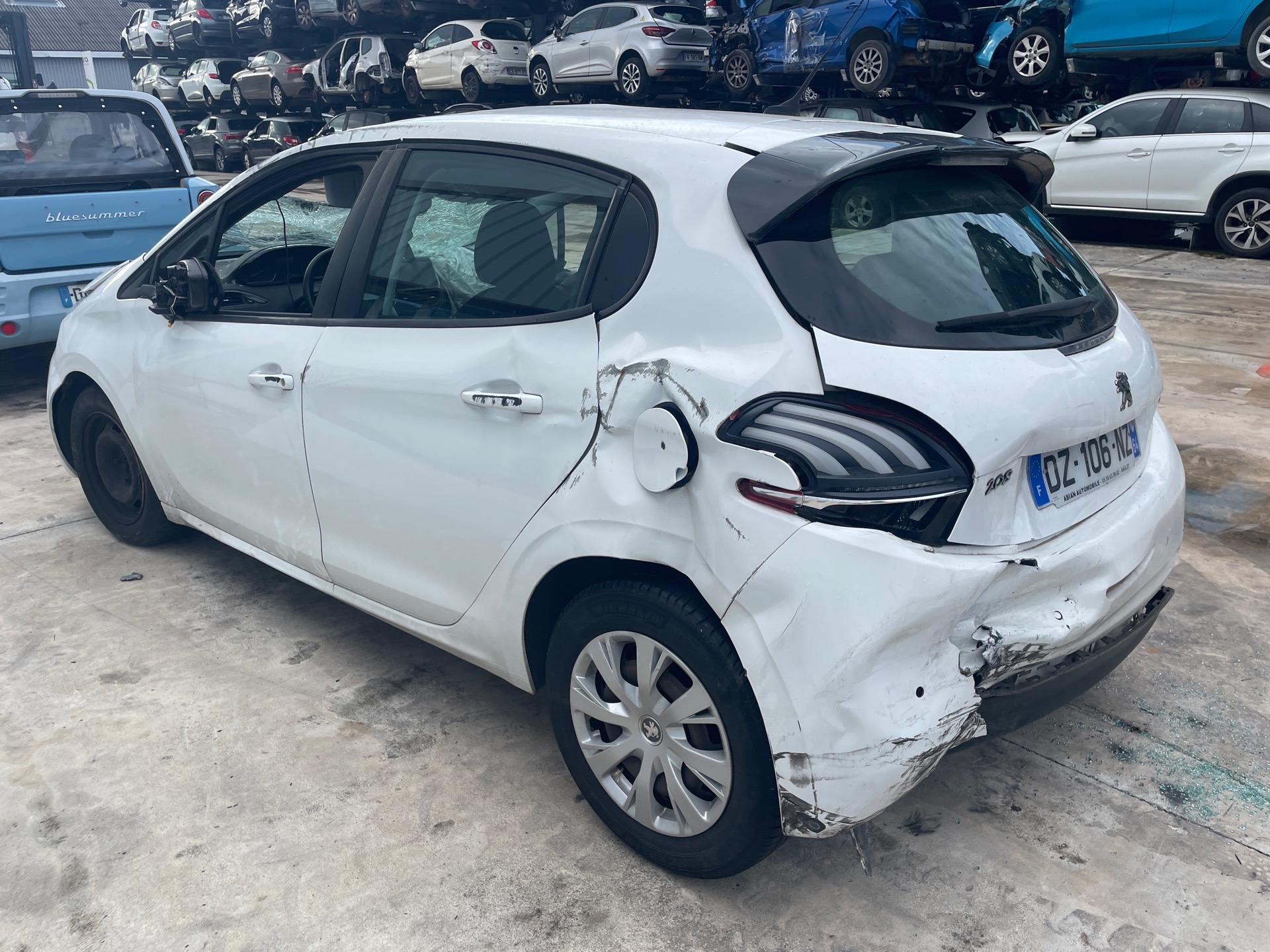 Image PEUGEOT 208 1
