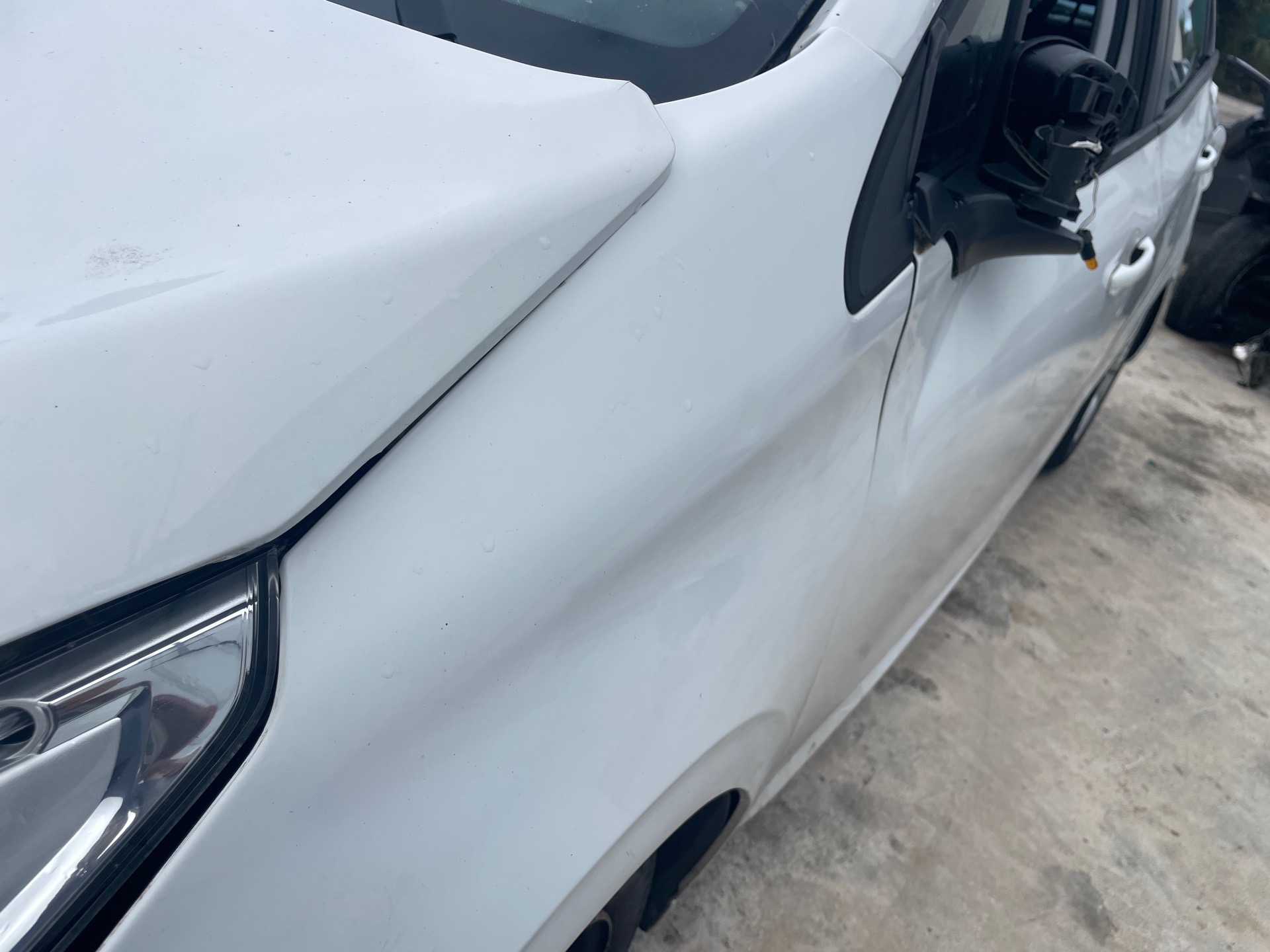 Image PEUGEOT 208 1