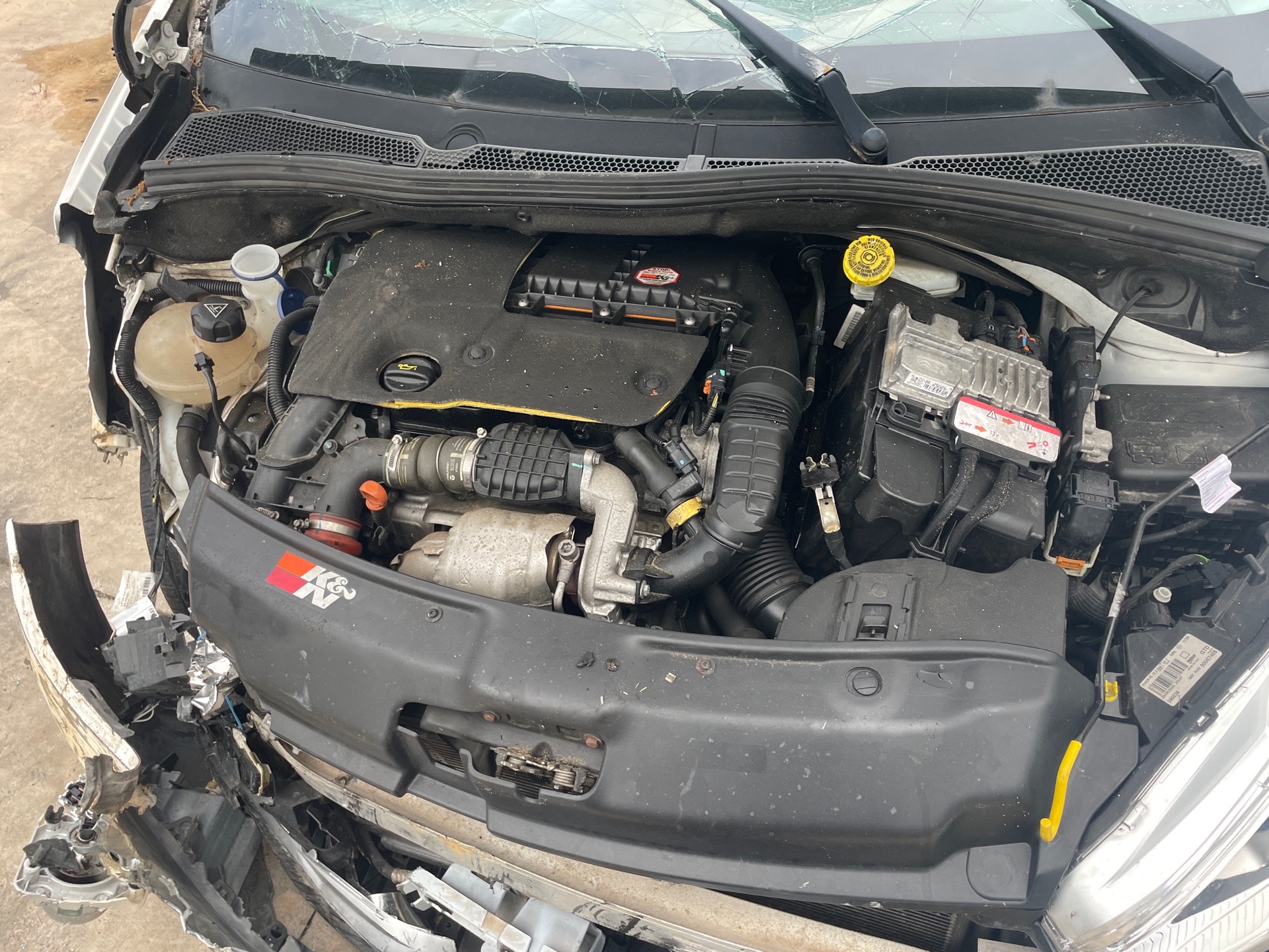 Image PEUGEOT 208 1