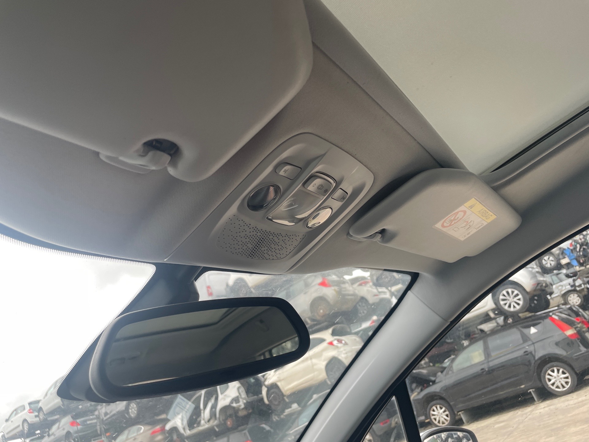 Image PEUGEOT 2008 1