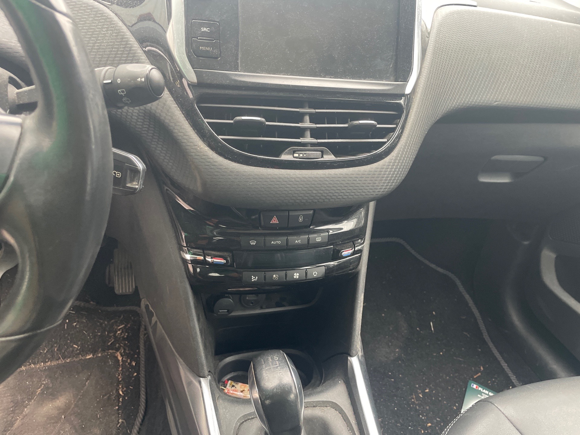 Image PEUGEOT 2008 1