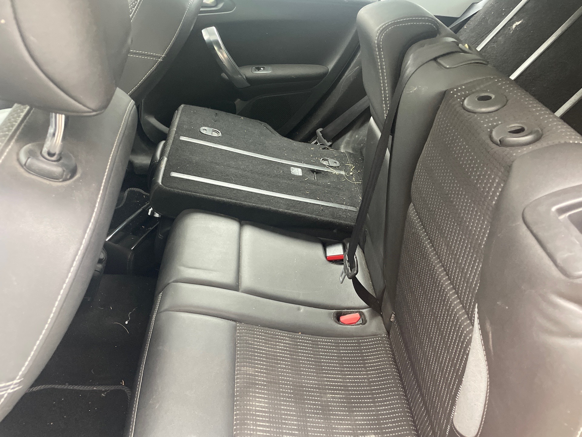 Image PEUGEOT 2008 1