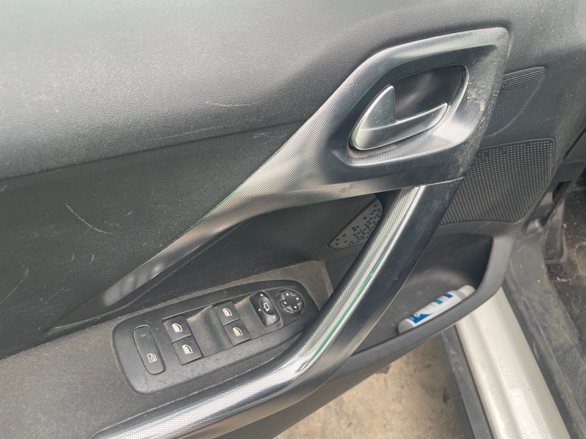 Image PEUGEOT 2008 1
