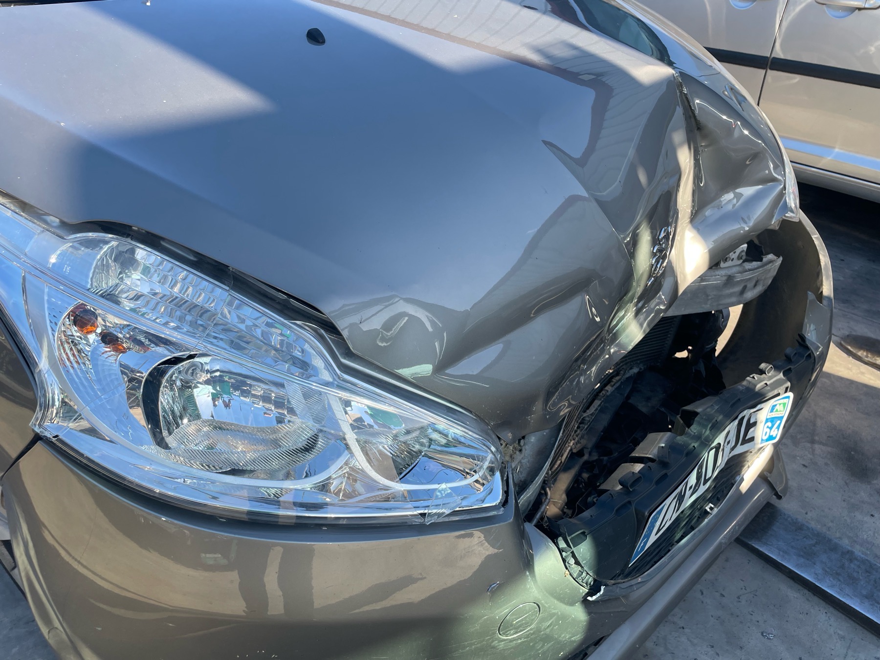 Image PEUGEOT 208 1