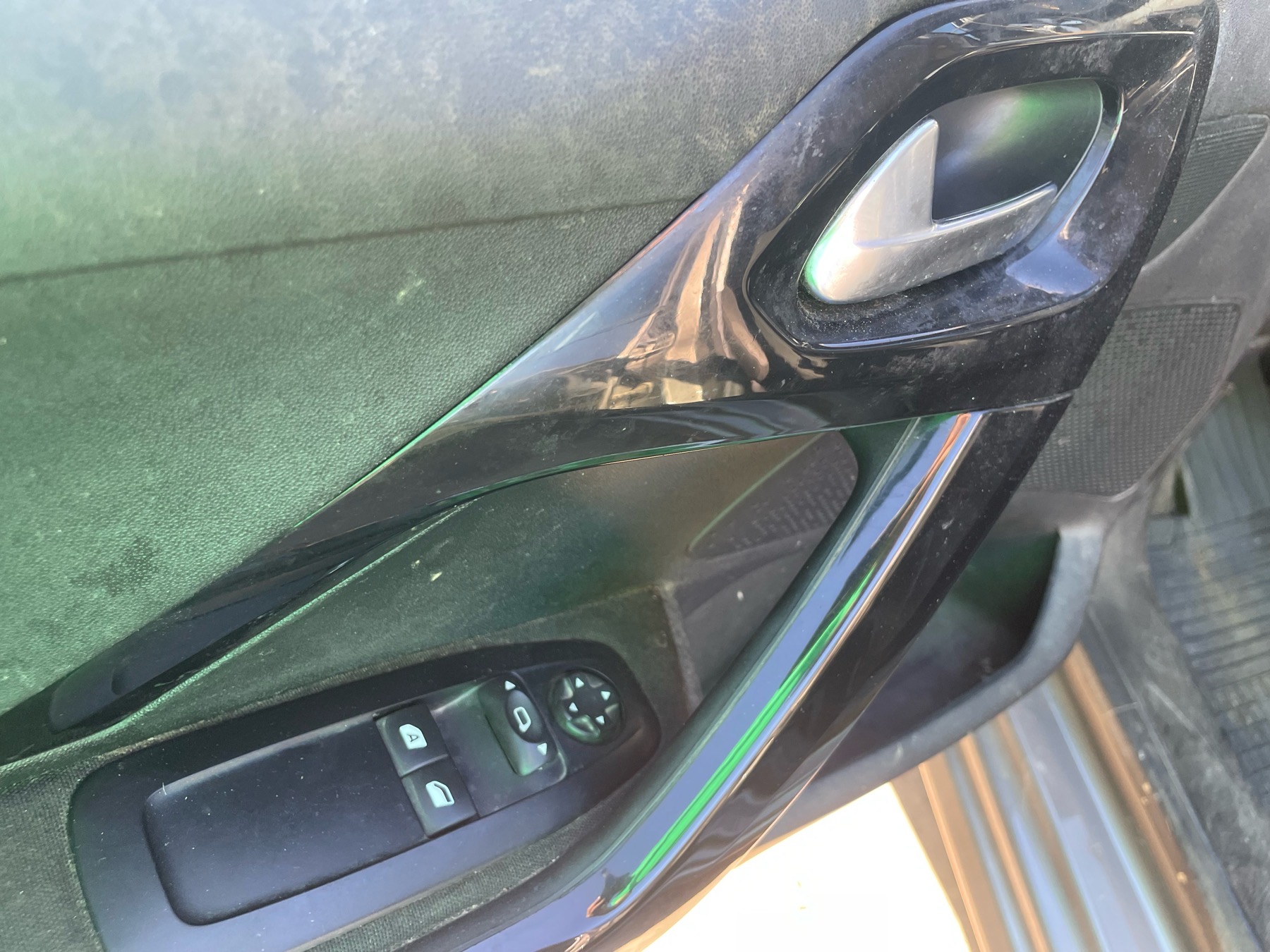 Image PEUGEOT 208 1