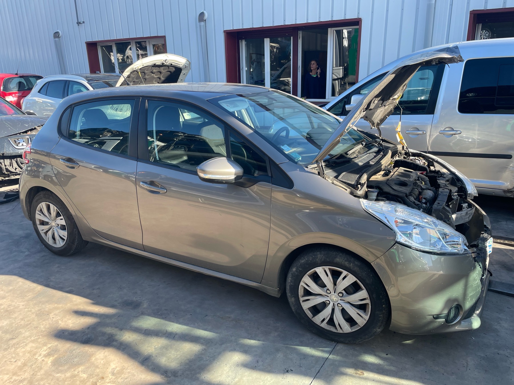 Image PEUGEOT 208 1