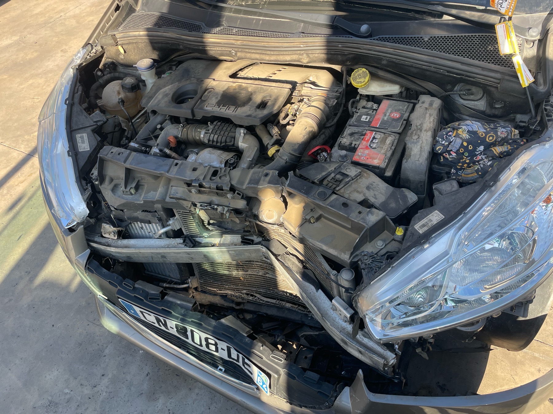 Image PEUGEOT 208 1