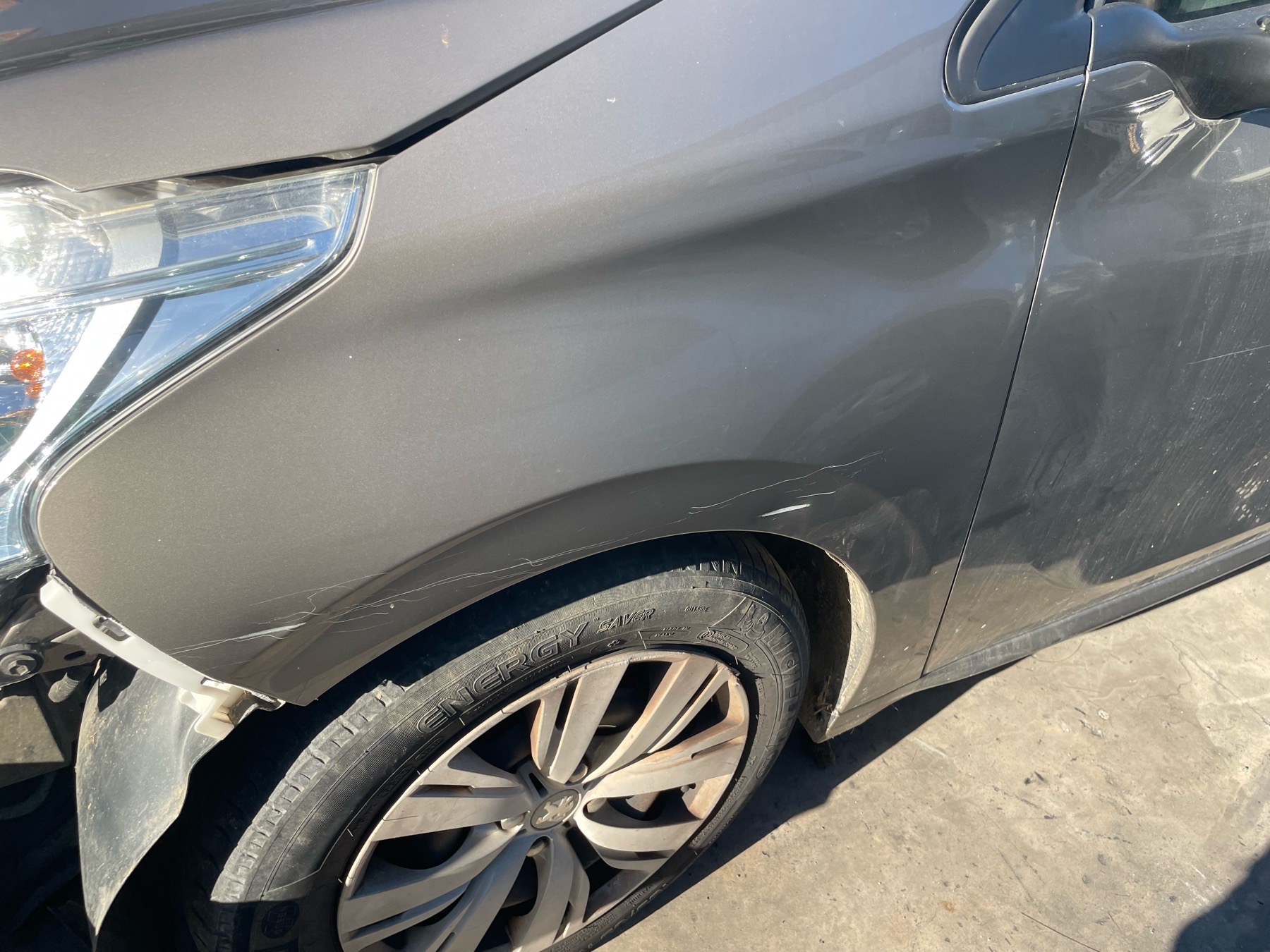 Image PEUGEOT 208 1