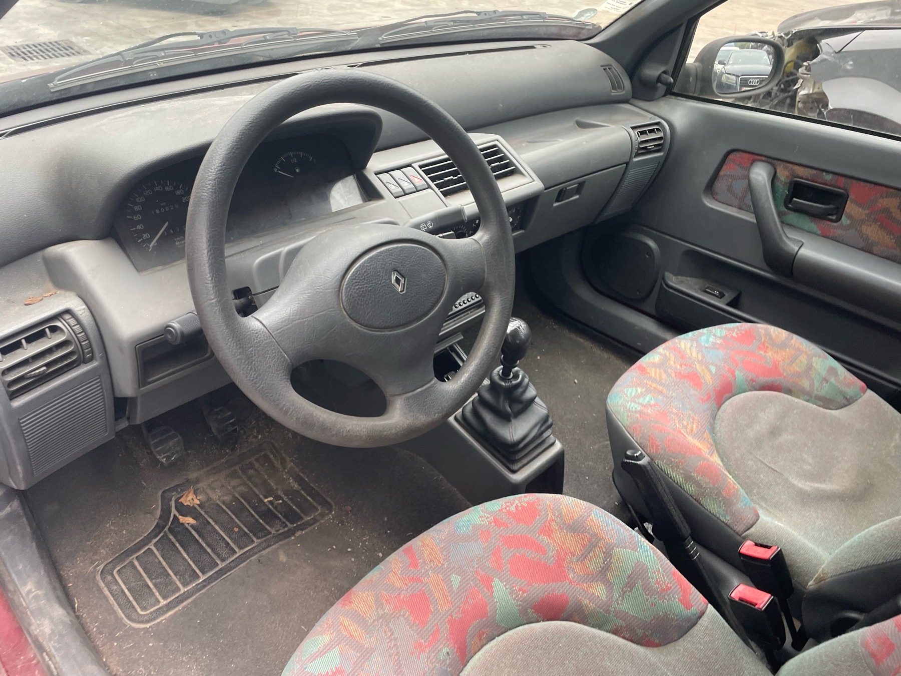 Image RENAULT CLIO 1